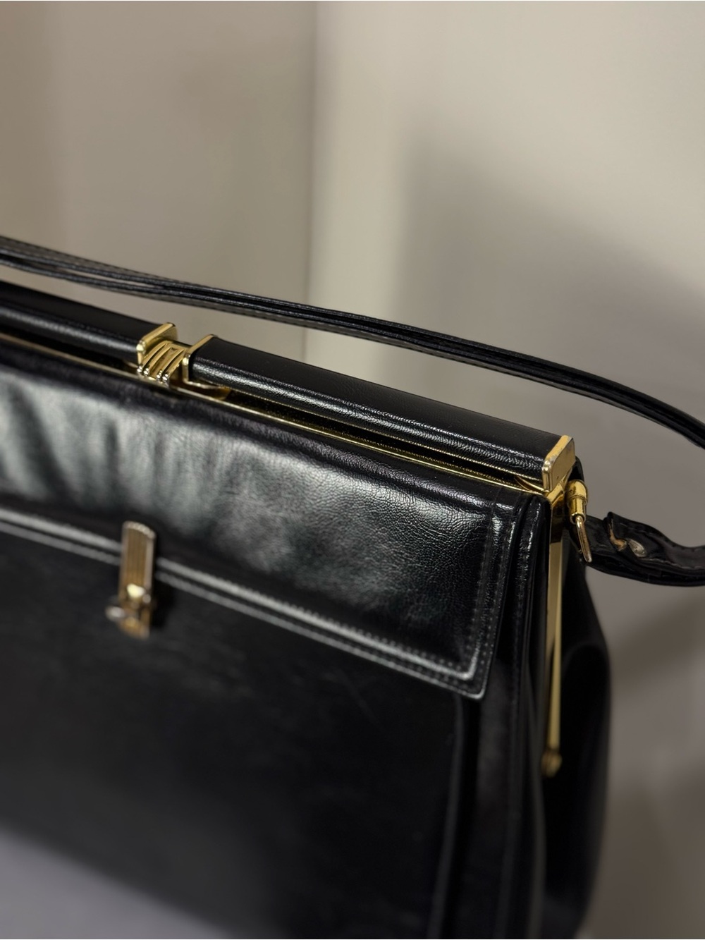 Vintage 1995 Black Shoulder Bag with Gold Hardware - Picture 13 of 13